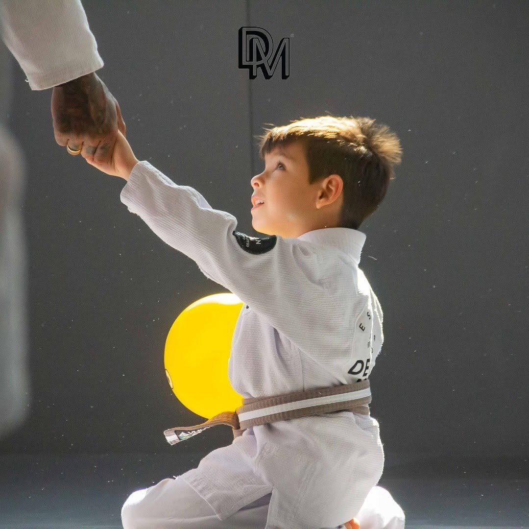 Turma kids da Escola Demian Maia